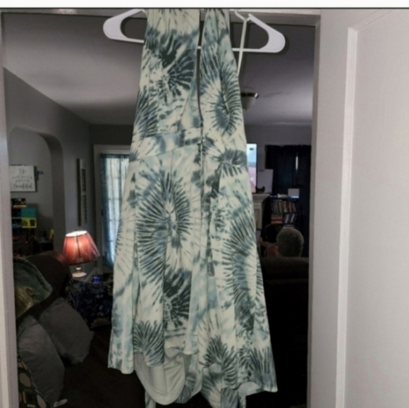 Nwt fashion nova 2x halter romper - Picture 3 of 5